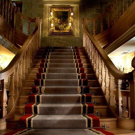 Pazo Los Escudos Hotel Spa & Resort Виго Екстериор снимка The staircase