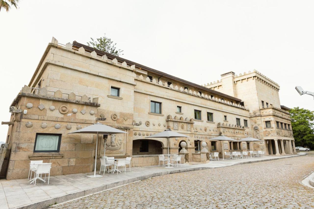 Pazo Los Escudos Hotel Spa & Resort Виго Екстериор снимка The museum building